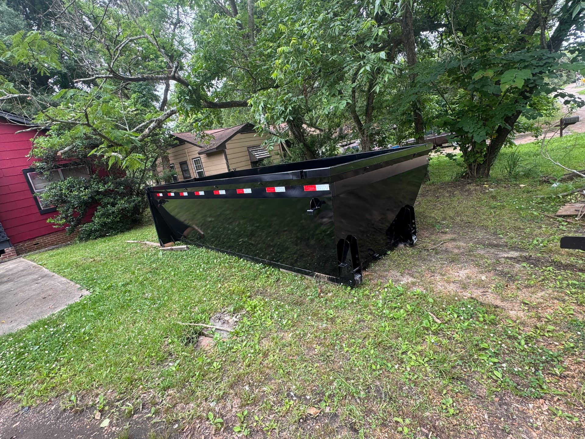 Gallery photos for 15-Yard Dumpster Rental Delivered to a Jackson MS Home: Image #1