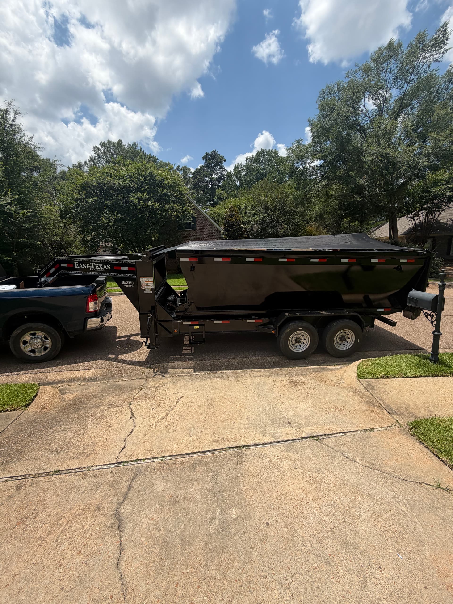 Gallery photos for 15-Yard Dumpster Rental Wrapped Up in Ridgeland: Image #1