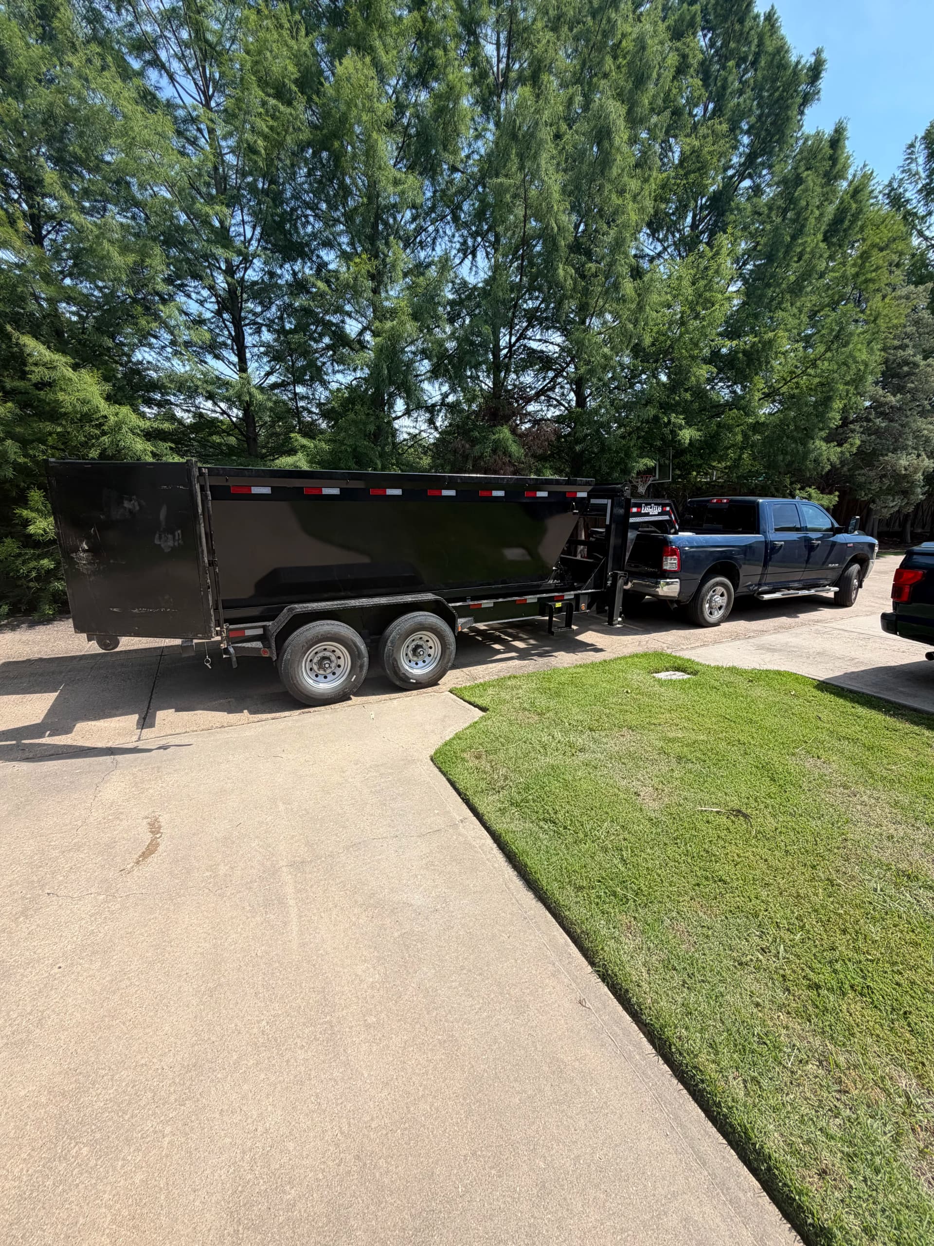 Gallery photos for 15-Yard Dumpster Rental for a Repeat Customer: Image #2