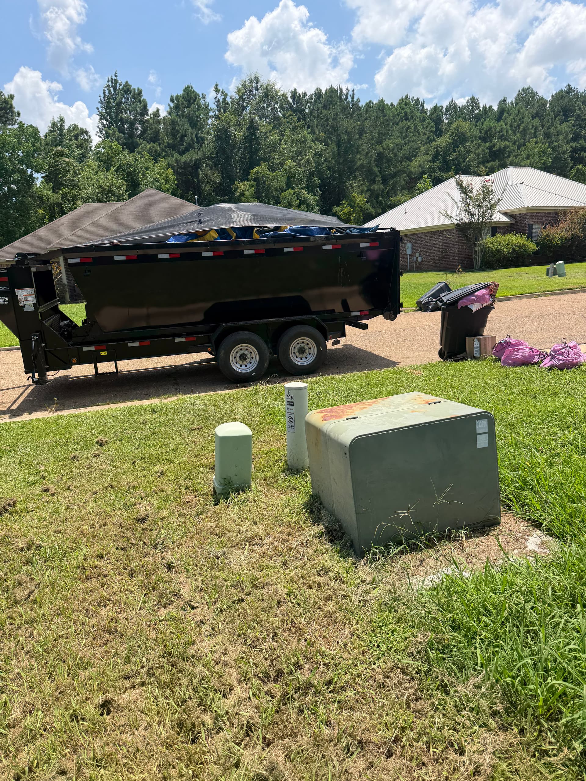 Gallery photos for 15-Yard Dumpster Rental Wrapped Up in Ridgeland: Image #2