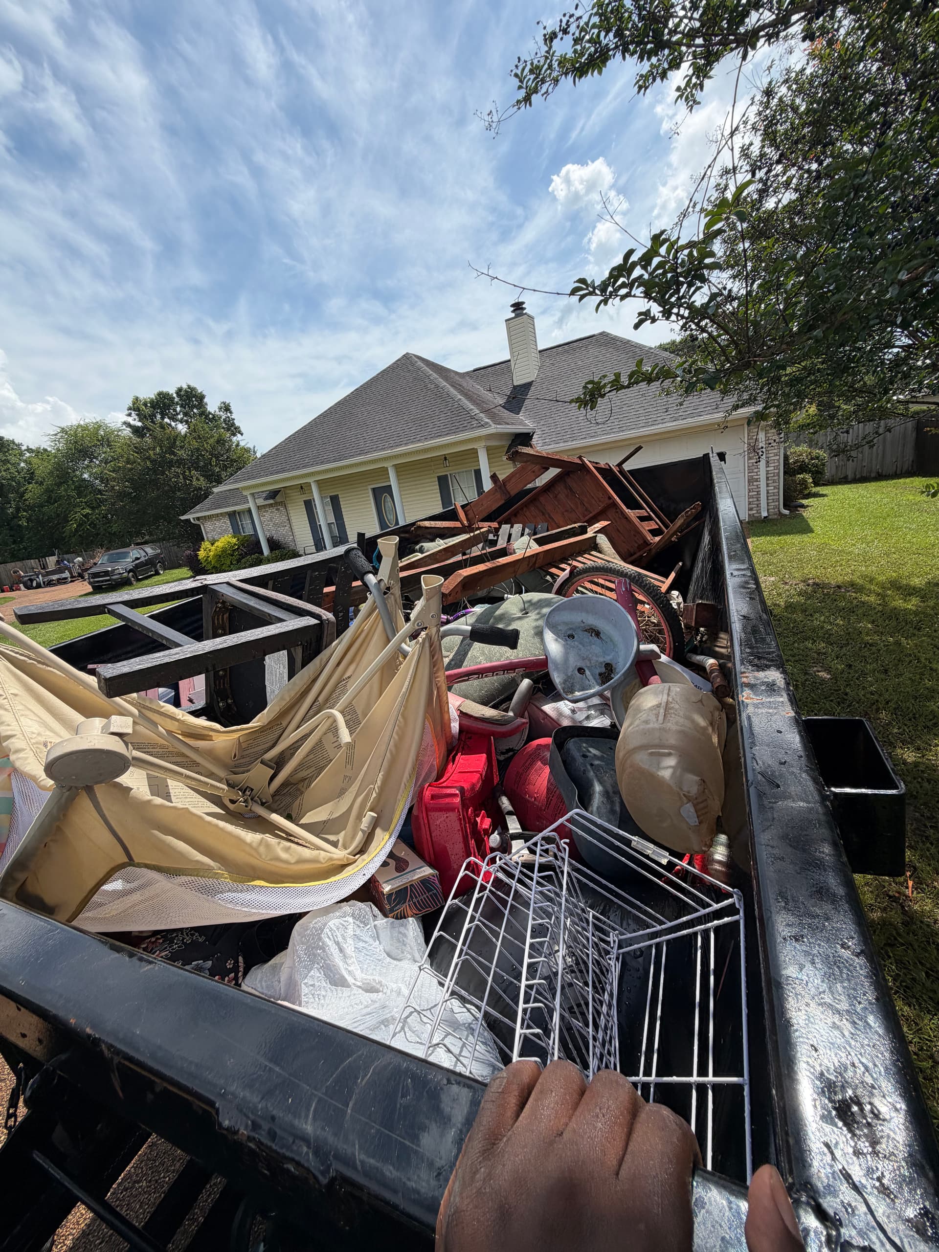 Gallery photos for 15-Yard Dumpster Rental Clears Out Household Junk in Byram: Image #1
